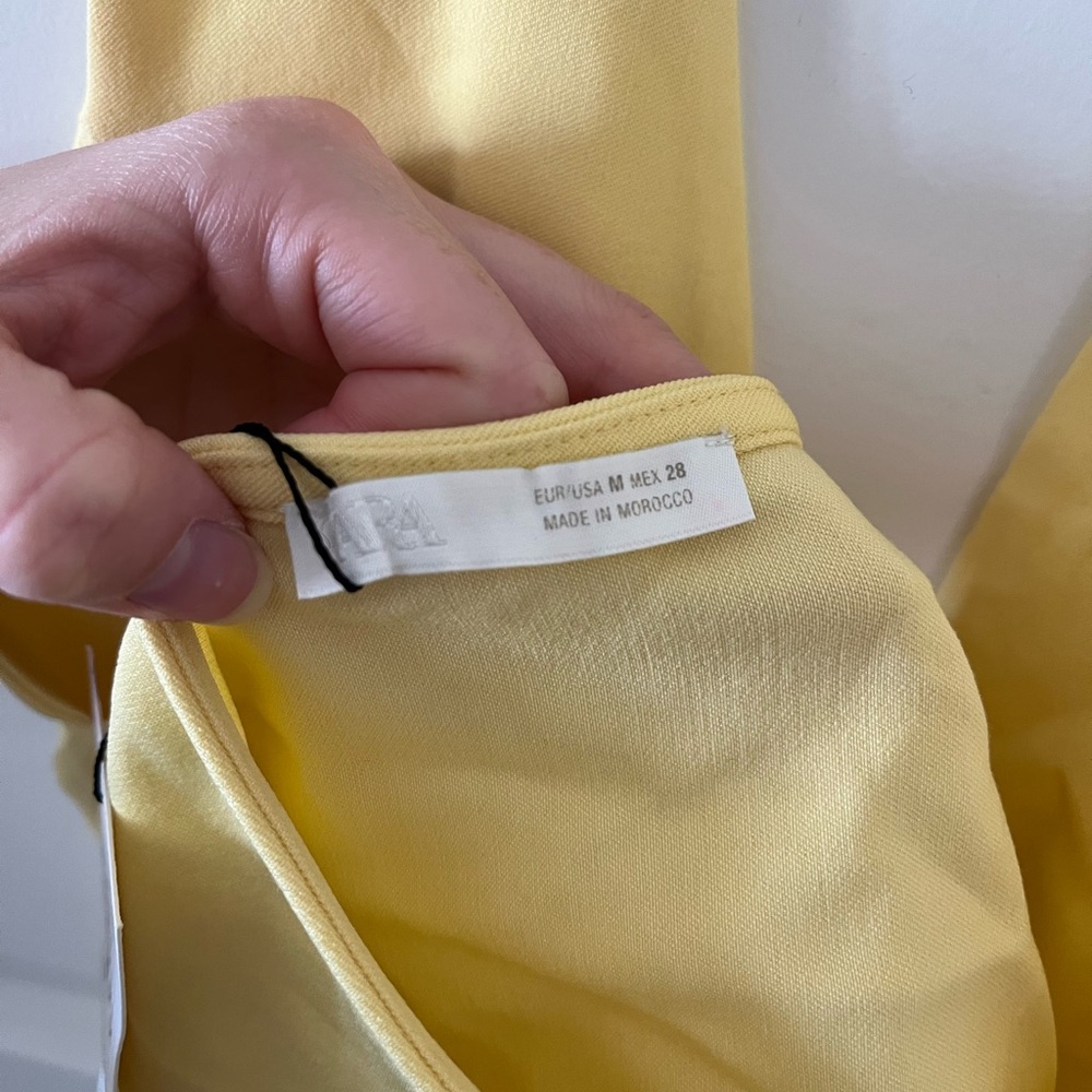 NWT Zara Yellow Halter Top - Med - Picture 8 of 9